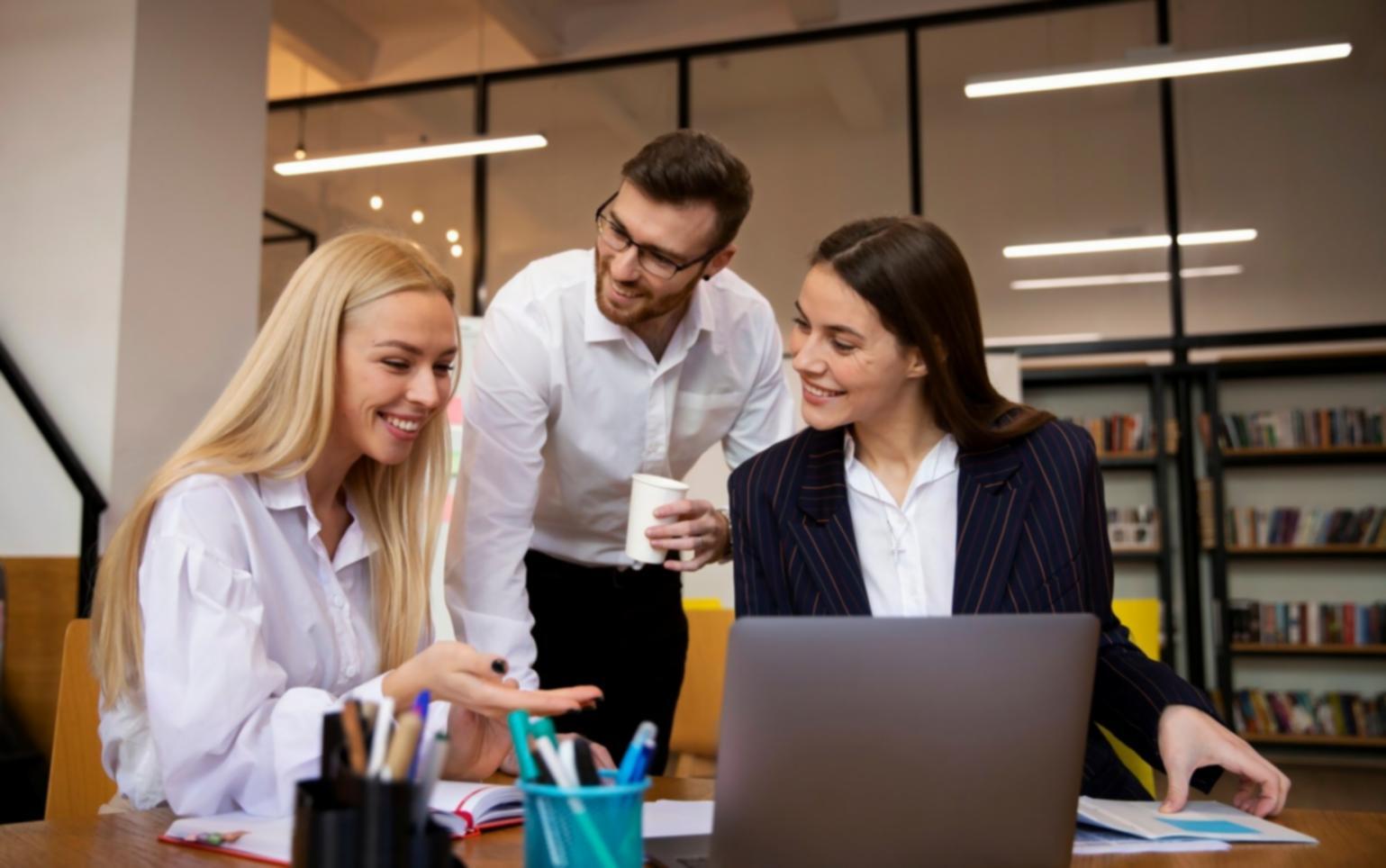 Business model analysis session with revenue structure diagrams